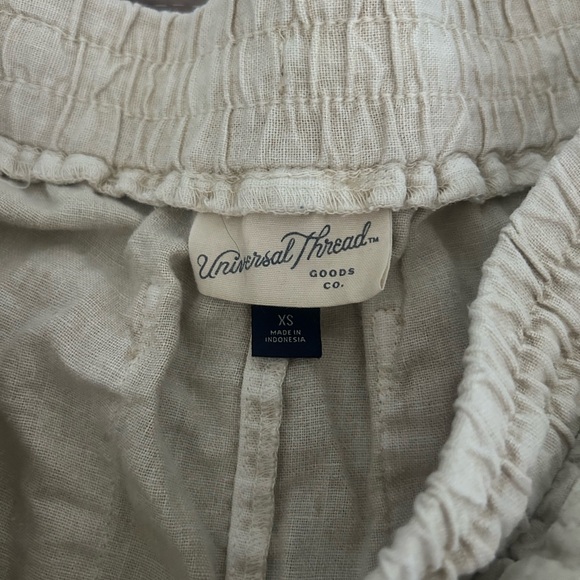 Linen Shorts - Picture 2 of 3